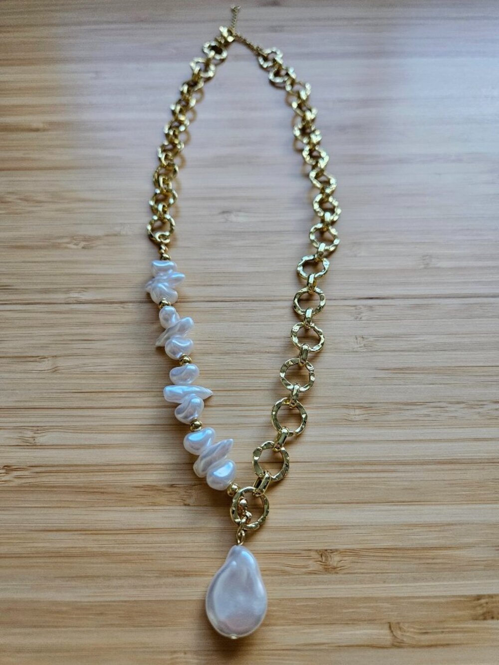 Ann Taylor gold chain + pearl elegant asymmetrical statement necklace